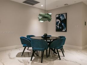 1000 W Island Blvd 2906, Aventura FL 33160