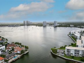 1000 W Island Blvd 2906, Aventura FL 33160