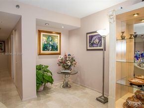 1000 W Island Blvd 2906, Aventura FL 33160