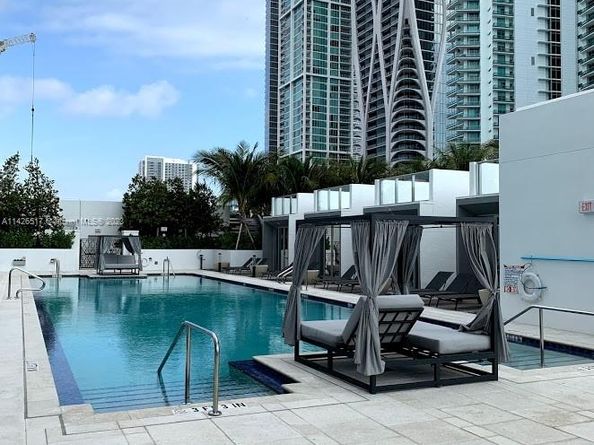 851 NE 1st Ave 2702, Miami FL 33132