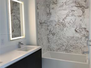 851 NE 1st Ave 2702, Miami FL 33132