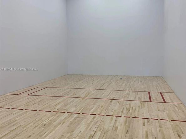 851 NE 1st Ave 2702, Miami FL 33132