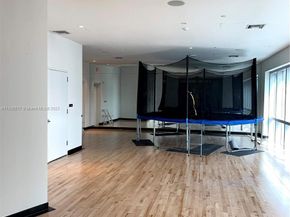 851 NE 1st Ave 2702, Miami FL 33132