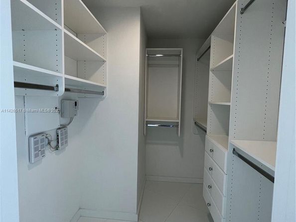 851 NE 1st Ave 2702, Miami FL 33132