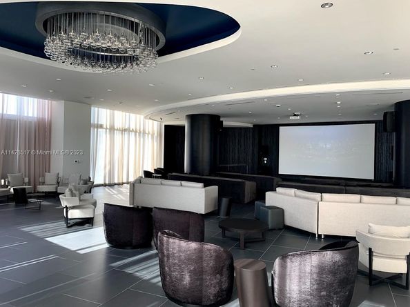 851 NE 1st Ave 2702, Miami FL 33132