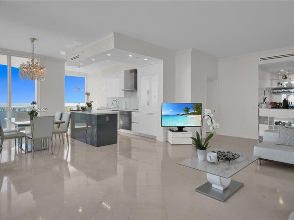 4779 Collins Ave PH4301, Miami Beach FL 33140