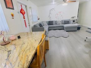 5721 SW 54th Ter, Davie FL 33314