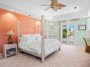 1047 S Southlake Dr, Hollywood FL 33019