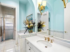 1047 S Southlake Dr, Hollywood FL 33019