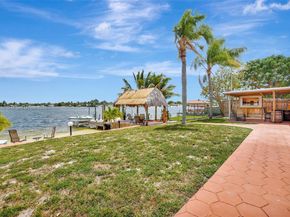 17501 NW 85th Ave, Hialeah FL 33015