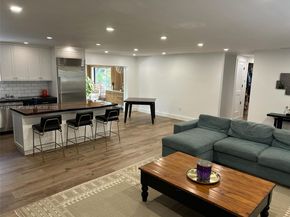 10261 SW 109th St, Miami FL 33176