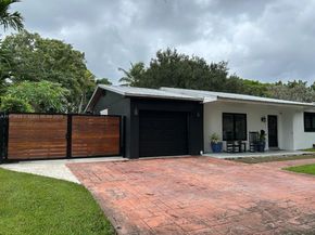 10261 SW 109th St, Miami FL 33176