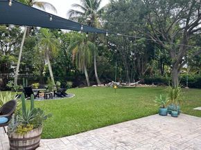 10261 SW 109th St, Miami FL 33176