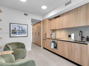 121 NE 5th St 912B, Miami FL 33132