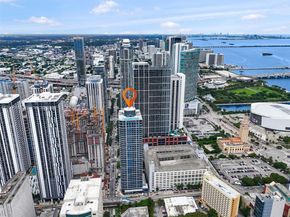 121 NE 5th St 912B, Miami FL 33132