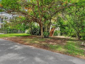 3210 E Elizabeth St, Miami FL 33133