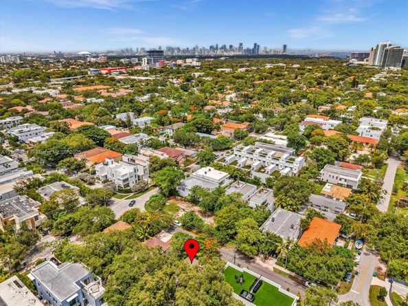 3210 E Elizabeth St, Miami FL 33133