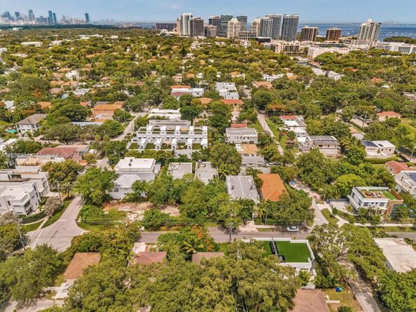 3210 E Elizabeth St, Miami FL 33133