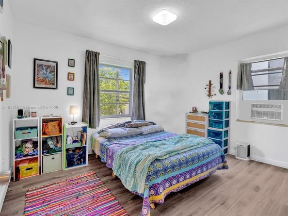 3210 E Elizabeth St, Miami FL 33133