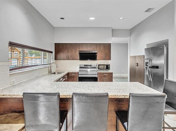 10301 Panama St, Cooper City FL 33026