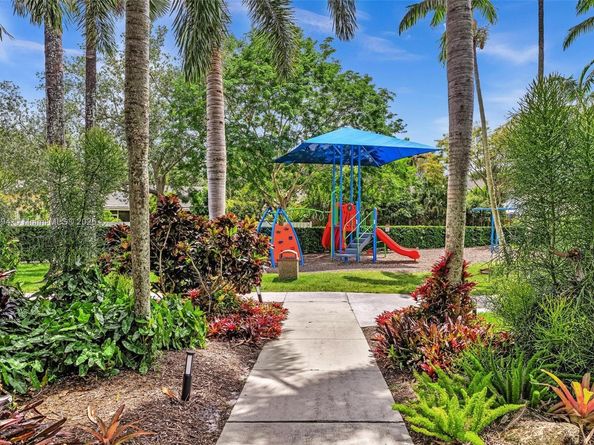 10301 Panama St, Cooper City FL 33026