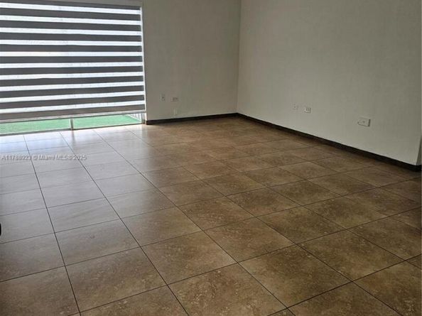 7250 SW 94th Pl B8, Miami FL 33173
