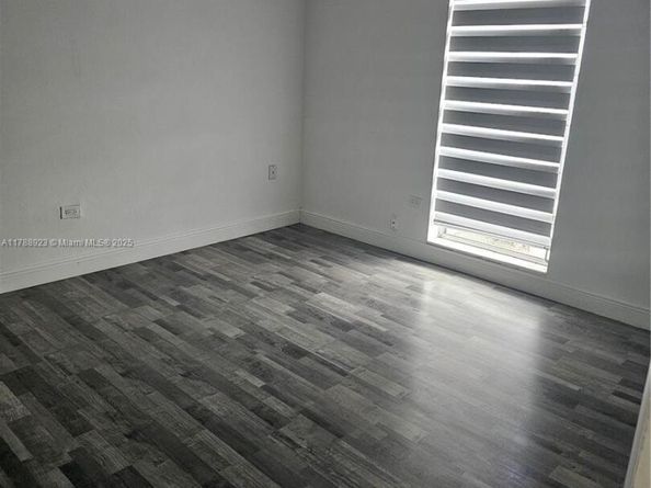 7250 SW 94th Pl B8, Miami FL 33173