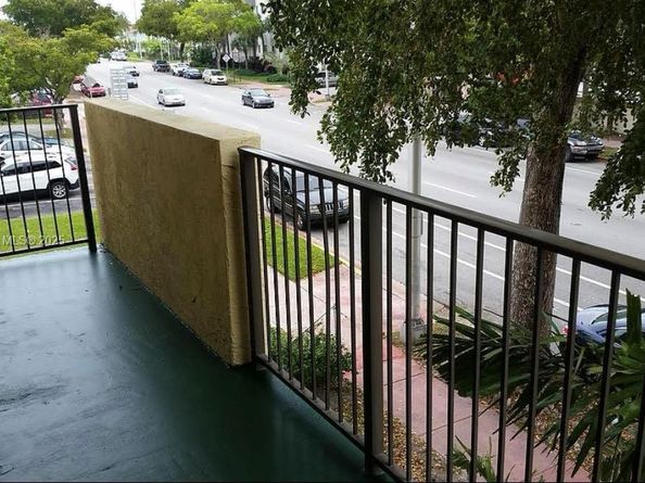 1975 Normandy Dr 206, Miami Beach FL 33141