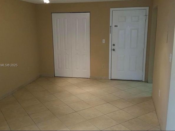 1975 Normandy Dr 206, Miami Beach FL 33141