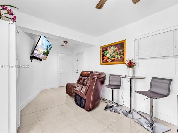 1820 N 27th Ave, Hollywood FL 33020