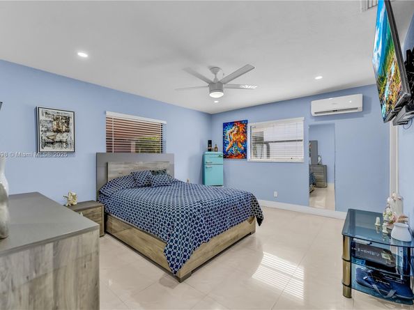 1820 N 27th Ave, Hollywood FL 33020
