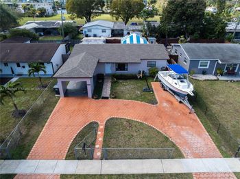 1820 N 27th Ave