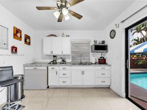 1820 N 27th Ave, Hollywood FL 33020