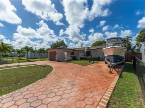 1820 N 27th Ave, Hollywood FL 33020