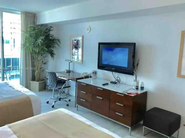 2889 Mcfarlane Rd 1001, Miami FL 33133