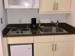 2889 Mcfarlane Rd 1001, Miami FL 33133