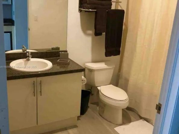 2889 Mcfarlane Rd 1001, Miami FL 33133