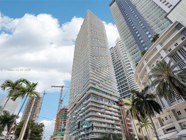 1300 S Miami Ave 2404, Miami FL 33130