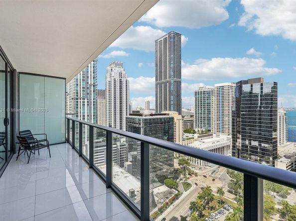 1300 S Miami Ave 2404, Miami FL 33130