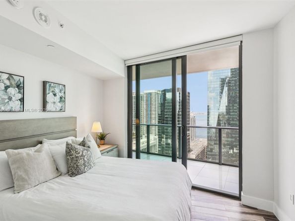 1300 S Miami Ave 2404, Miami FL 33130