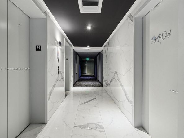 1300 S Miami Ave 2404, Miami FL 33130