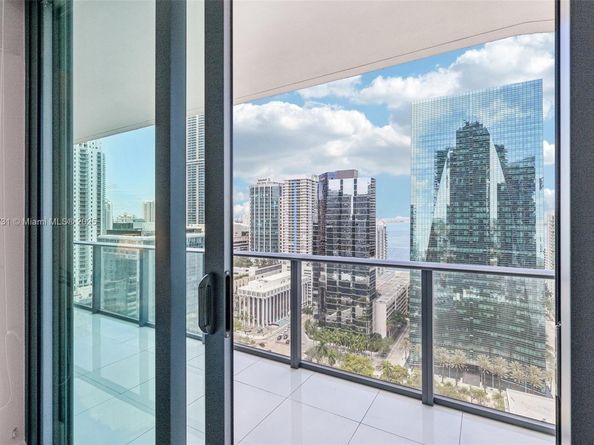 1300 S Miami Ave 2404, Miami FL 33130