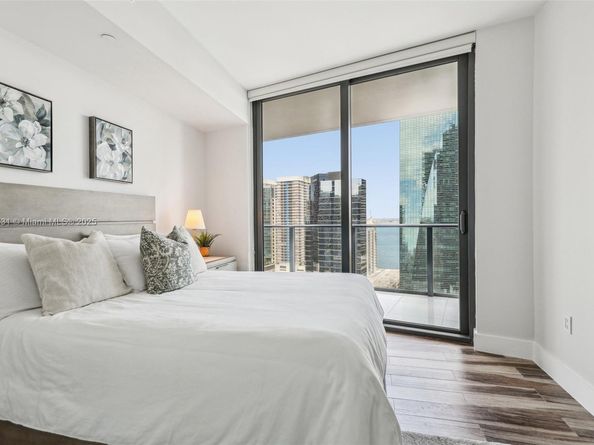 1300 S Miami Ave 2404, Miami FL 33130