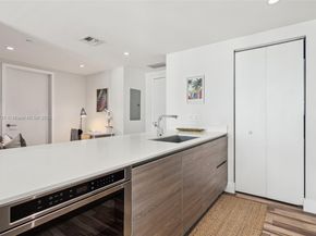 1300 S Miami Ave 2404, Miami FL 33130