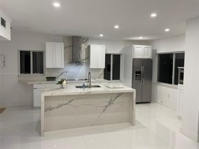 1201 Marseille Dr 17, Miami Beach FL 33141