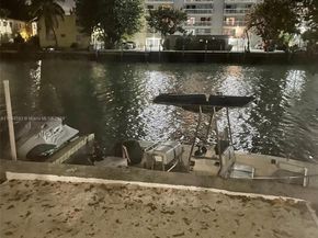 1201 Marseille Dr 17, Miami Beach FL 33141