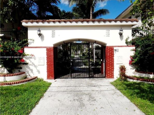 1201 Marseille Dr 17, Miami Beach FL 33141