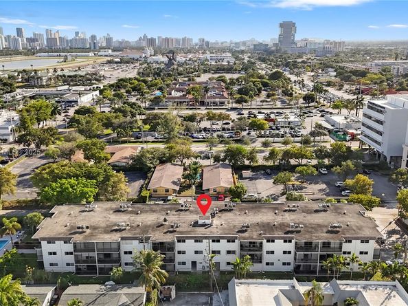 701 NE 1st Ct 209, Hallandale Beach FL 33009