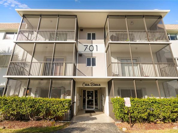 701 NE 1st Ct 209, Hallandale Beach FL 33009