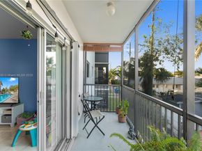 701 NE 1st Ct 209, Hallandale Beach FL 33009